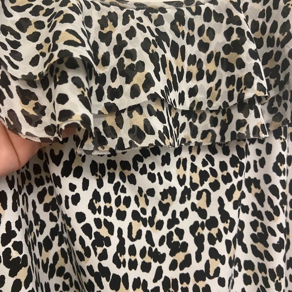 White House Black Market Sleeveless blouse size L - Picture 2 of 4